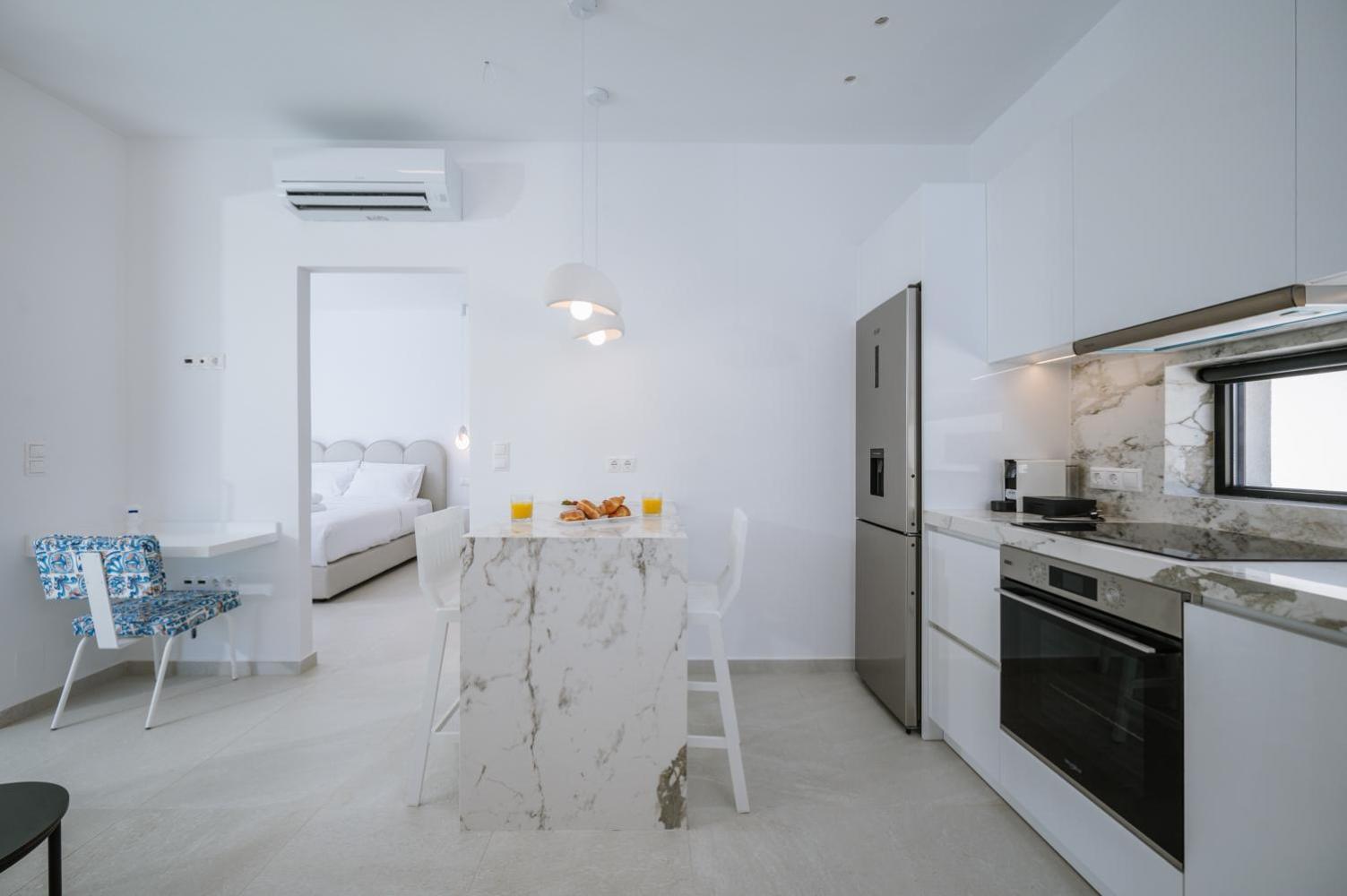 הרסוניסוס Sardines Luxury Suites מראה חיצוני תמונה